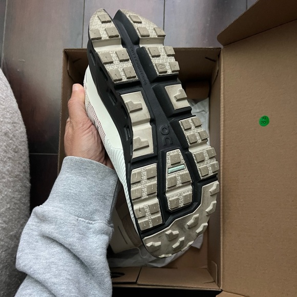 On running - Picture 4 of 5